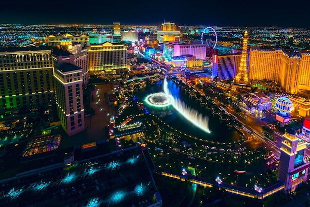 A Las Vegas Strip vista do hotel Cosmopolitan com vista para o hotel e o cassino