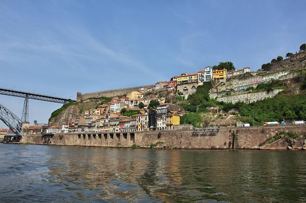 A margem de Rio Douro em Porto Portugal