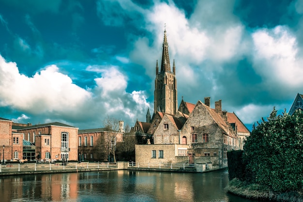 Foto a pitoresca paisagem da cidade em bruges, bélgica