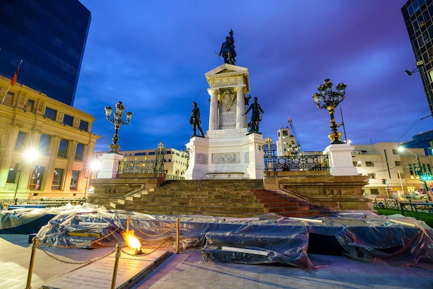 A praça sotomayor em valparaíso chile