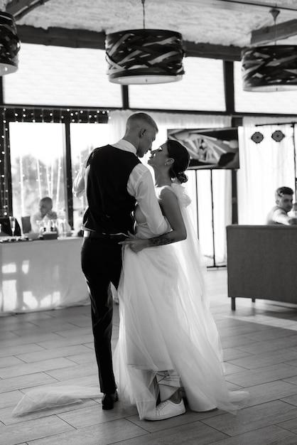 A primeira dança de casamento dos noivos