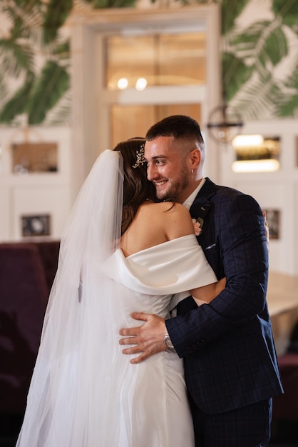 A primeira dança de casamento dos noivos