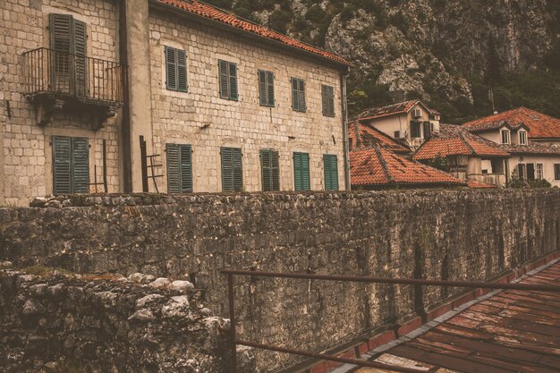 A rua da cidade montenegrina de kotor