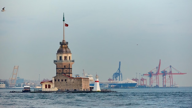 Foto a torre das donzelas istambul turquia