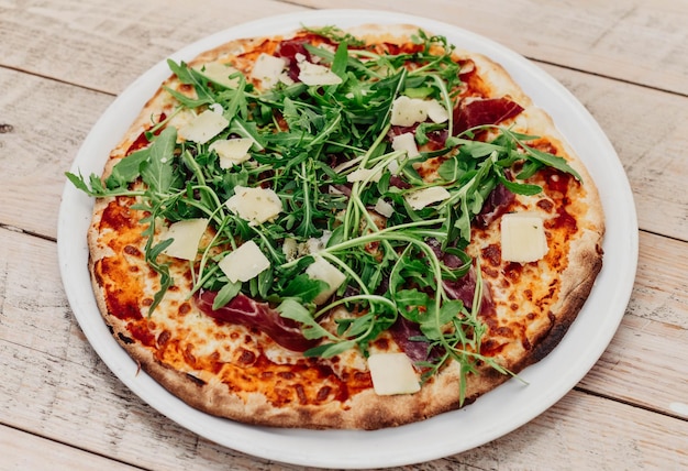 A verdadeira pizza napolitana com ingredientes frescos de primeira qualidade
