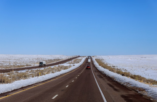 A visão da neve, enquanto na estrada para o novo méxico