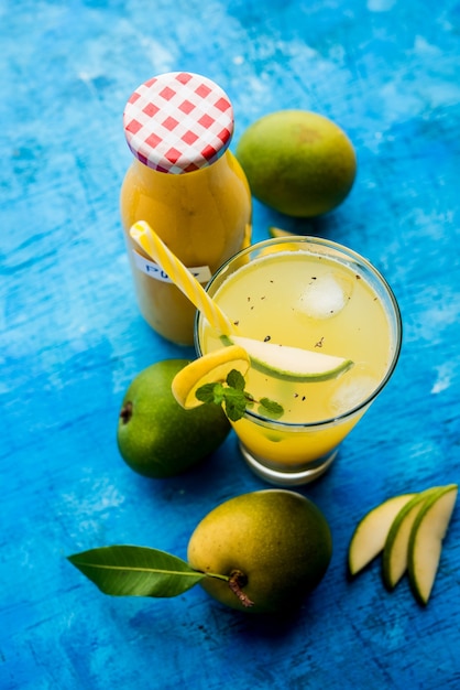 Aam Panna oder Panha oder salziger und süßer Grüner Mangosaft