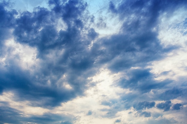 Abendhimmel mit Wolken