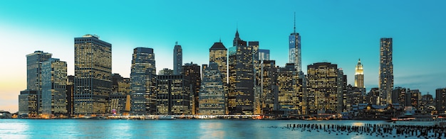 Abends New York City Skyline Panorama