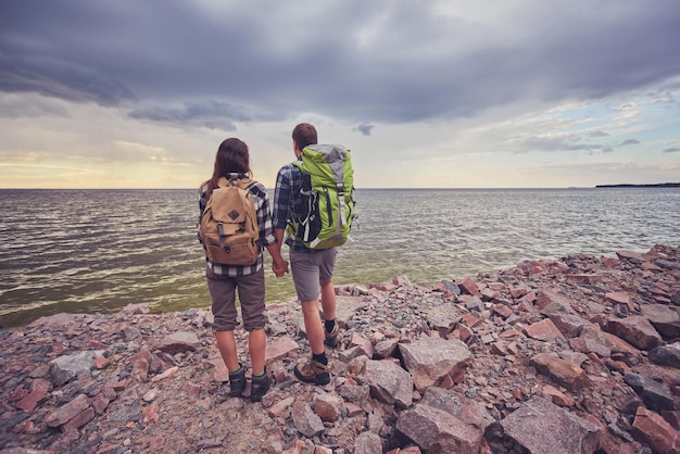 Abenteuerreisen Tourismus Wanderung und People-Konzept