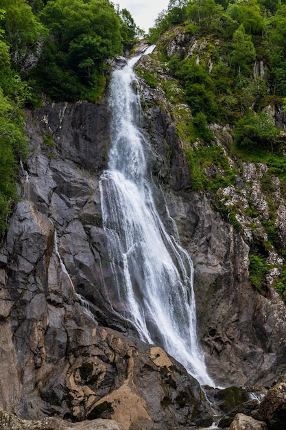 Aber Falls o en galés Rhaeadr Fawr