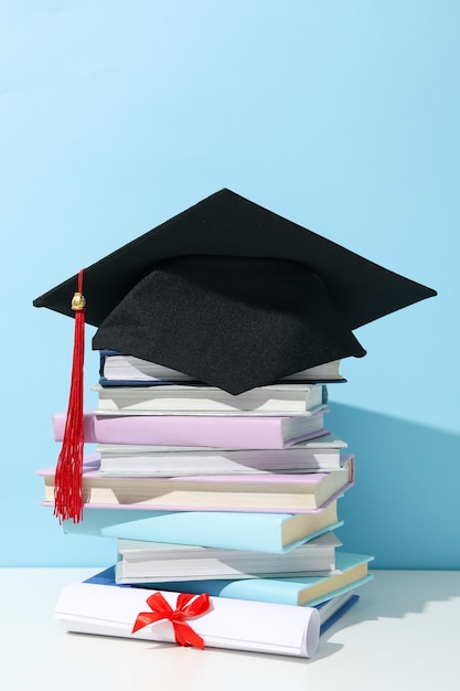Abschluss in High School und Universitätskonzept