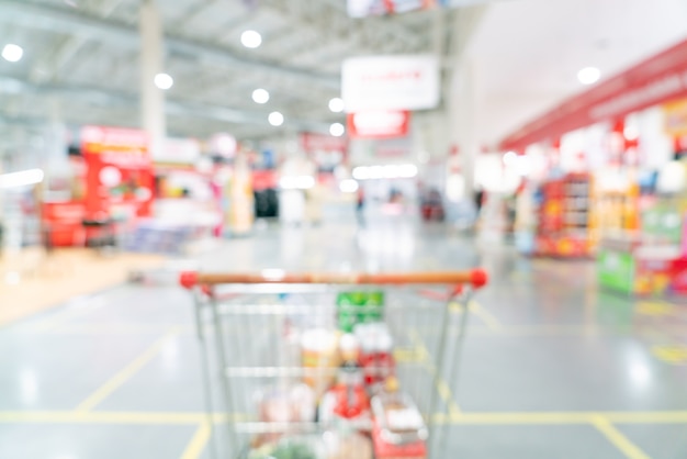 abstrakte Unschärfe und defokussierter Supermarkt für Hintergrund