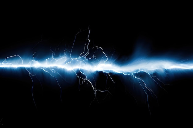 Abstrakter elektrischer Blitz mit schwarzem Hintergrund