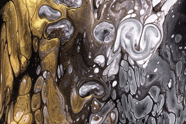 Abstrakter flüssiger Kunsthintergrund auf goldenen und grauen Farben