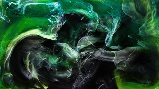 Abstrakter Hintergrund der flüssigen flüssigen Kunst Grüne tanzende Acrylfarben unter Wasser kosmischer Rauchozean