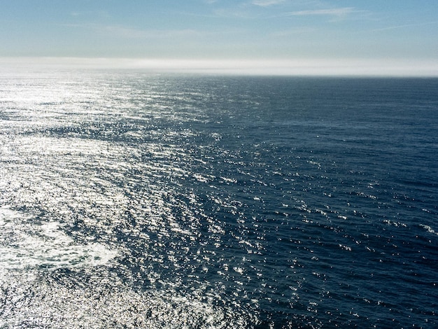 Foto abstrakter hintergrund des meerwasserflusses