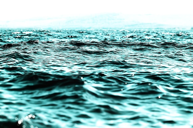 abstrakter Hintergrund, Textur meerblaues Wasser, Wellen und Wellen auf dem Ozean, Meeresmustertapete