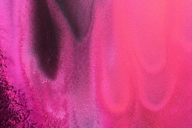 Abstrakter magentafarbener Hintergrund Alkoholtintenstreifen und Flecken von weinfarbenen Farbspritzern