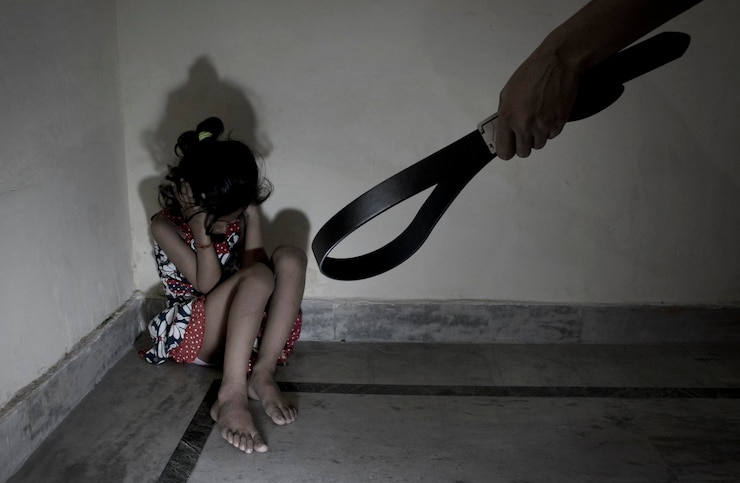 Foto abuso de niños