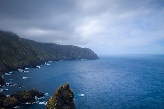 Acantilados de Cabo Ortegal y océano atlántico Galicia España