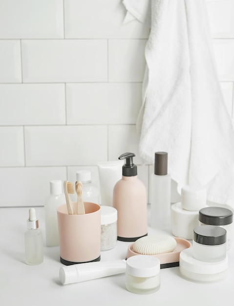 Accesorios de baño Tocador Cosméticos y productos de higiene Spa y salón de belleza Envases para cepillos de dientes y crema de jabón