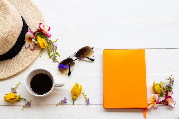 accesorios de estilo de vida mujer relajarse verano