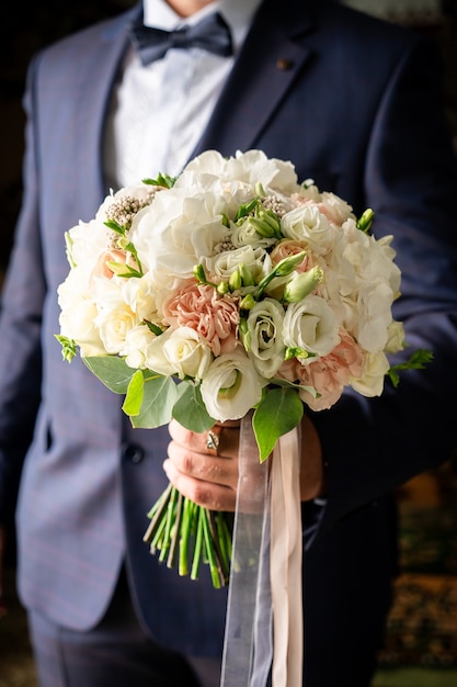 Accesorios para hombre para boda, novio disfrazado, cinturón, pajarita, alianzas, ramo y relojes