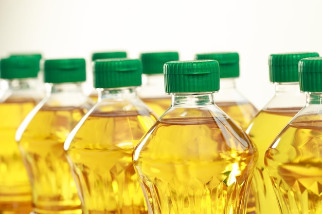 aceite vegetal de la botella de cocción