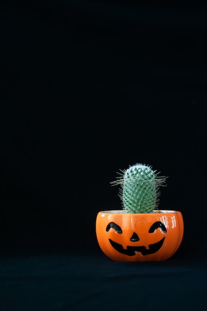 Acessório de decorações feliz dia das bruxas dia conceito de plano de fundo com cactos