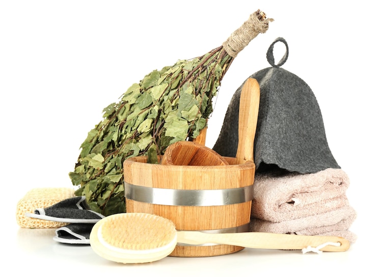 Foto acessórios para sauna isolados em branco