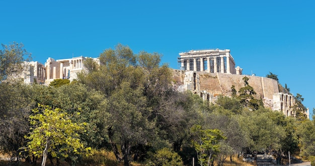 Acrópole com o antigo templo do Partenon Atenas Grécia É o principal marco de Atenas