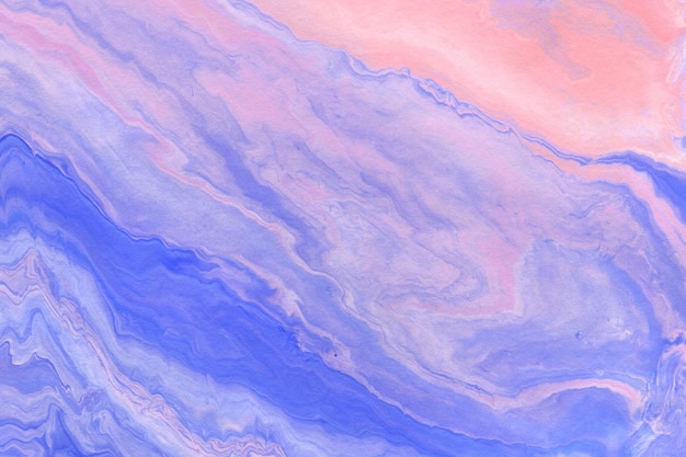 Acrylstruktur in flüssiger Gießtechnik in rosa und violetten Pastellfarben