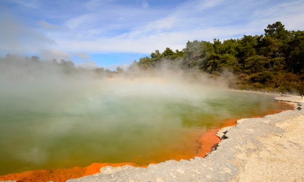 Actividad volcánica de energía geotérmica en Nueva Zelanda