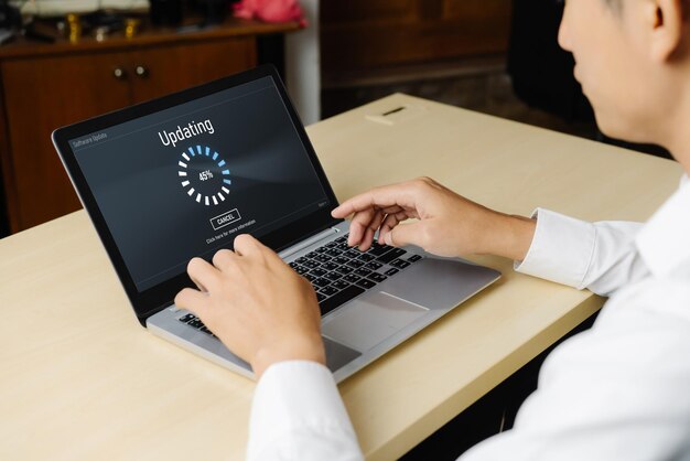 Actualización de software en la computadora para la versión más moderna del software del dispositivo