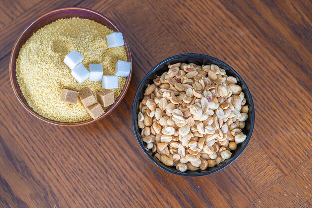 Açúcar Garri e amendoim um lanche nigeriano popular