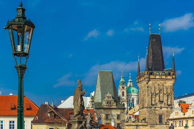 Adalberto de praga na charles bridge czechia