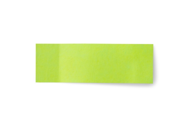 Adesivo de papel de nota verde isolado no fundo branco