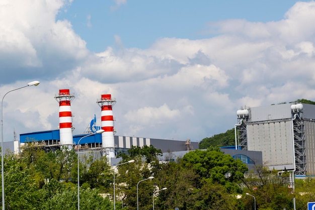 Adler Russland darf Rohre des Gasunternehmens Gazprom auf dem Dach eines Heizkraftwerks