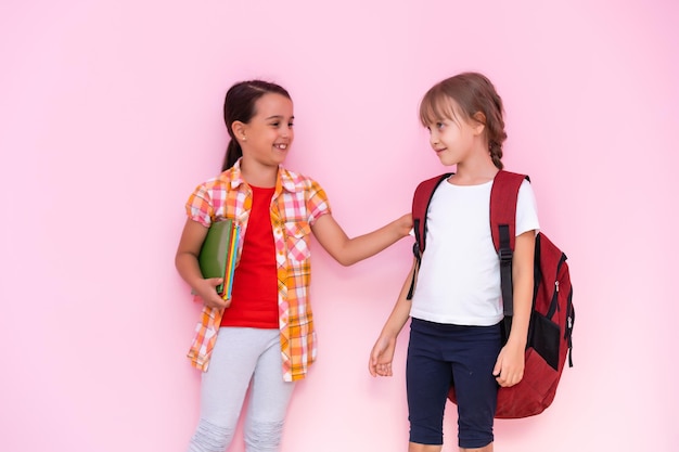 Adolescentes Divirtiéndose.Amigos.Emociones