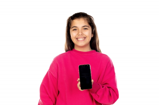 Adorable jovencita con un teléfono móvil