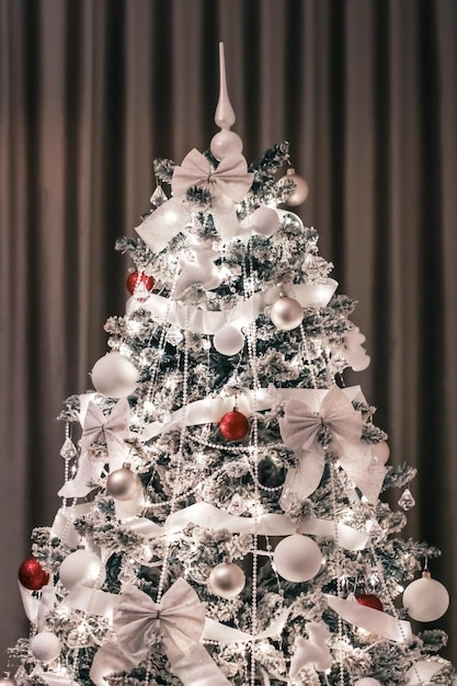 Adornos para árboles de Navidad adornos arcos y guirnaldas como decoración festiva para el hogar tarjeta de felicitación vintage para diseño plano de marca de vacaciones de lujo