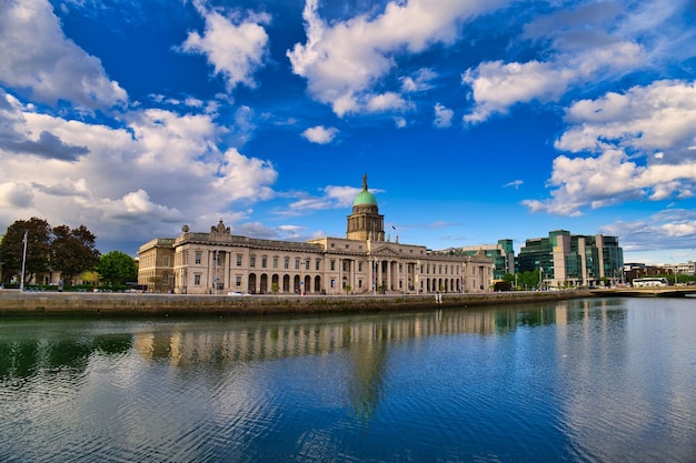 La Aduana (Teach an Chustaim) en Dublín, Irlanda