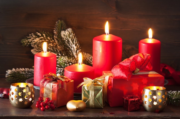 Foto adviento navidad velas linterna decoración