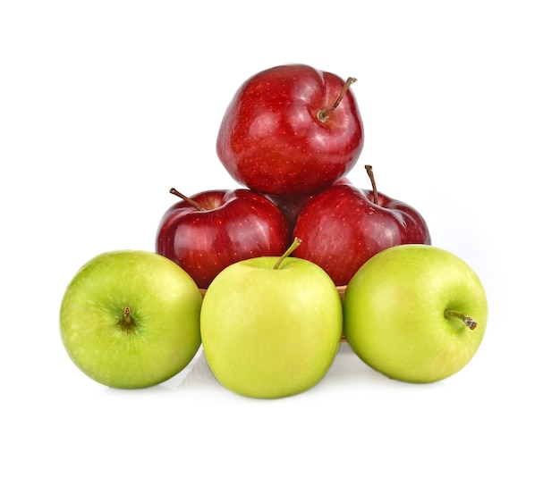 Äpfel auf weißem Hintergrund