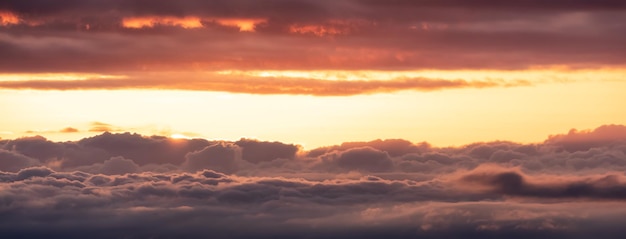 Aerial Cloudscape durante a manhã Sunrise Sky Nature Background