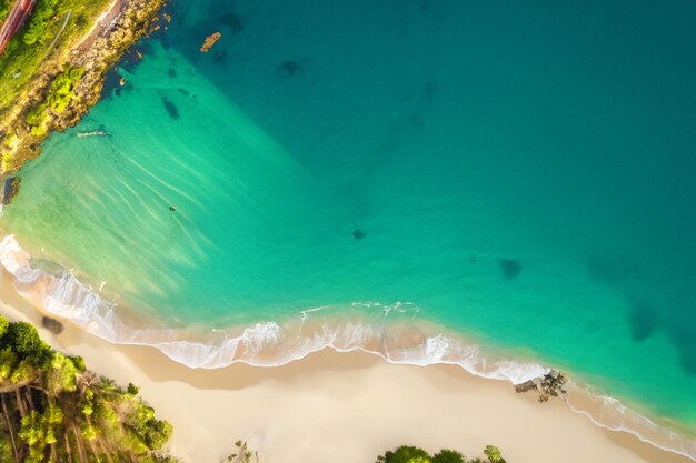 Aerial Serenity Beautiful Beach Sand de cima