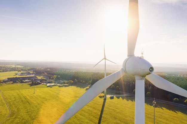 Aerogeneradores Molino de viento Energía al atardecer