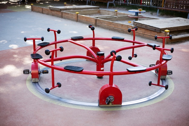 Foto Äußerer sauberer spielplatz für kinder