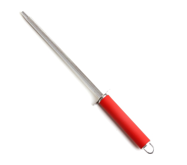Afilador de cuchillos aislado en blanco